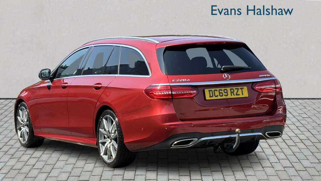 Mercedes-Benz E Class E220d Amg Line Edition Premium 9G-tronic 2019 DC69RZT Red #2