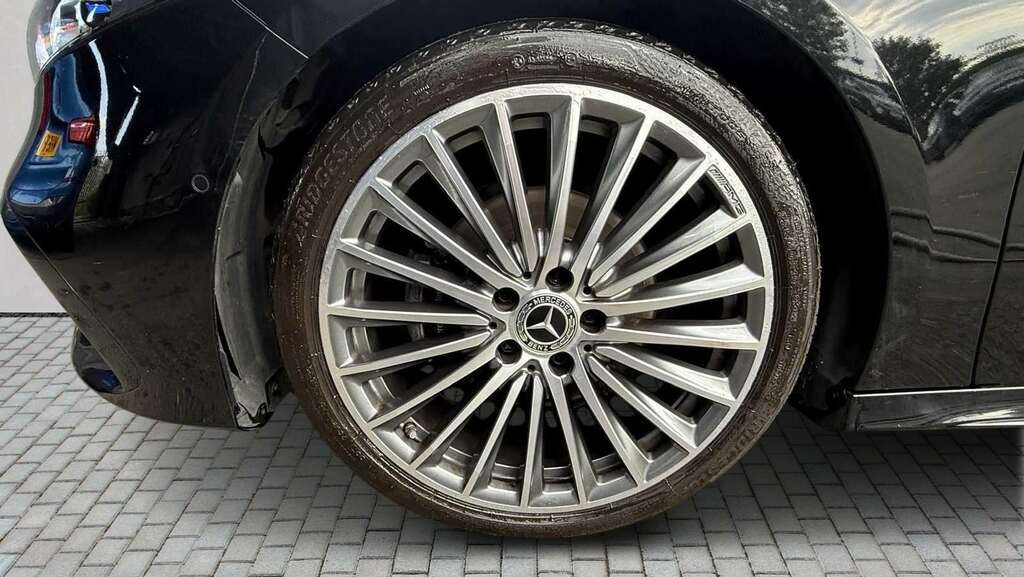 Mercedes-Benz A Class A200 Amg Line Premium Plus 2024 KN24WYA Black #5