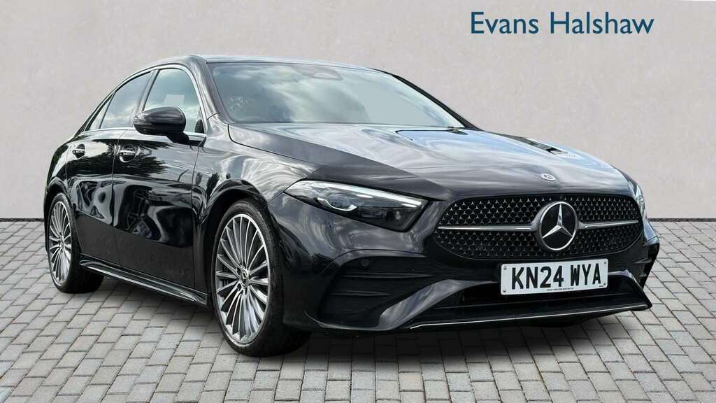 Mercedes-Benz A Class A200 Amg Line Premium Plus 2024 Black
