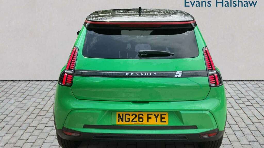 Renault 5 E-Tech 110Kw Techno Comfort Range 52Kwh 2026 NG26FYE Green #3