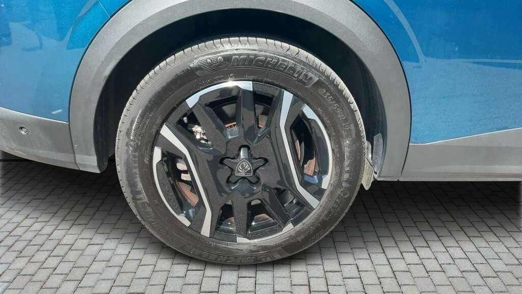 Peugeot 5008 157Kw Allure 73Kwh 2025 Blue #5
