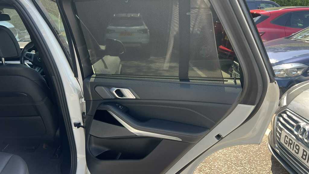 BMW X5 Xdrive30d M Sport 2020 YN20VTF White #6