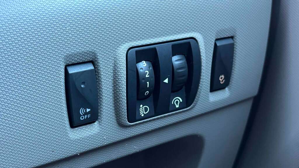 Renault Zoe 0L Dynamique Intens 88 Bhp Black #12