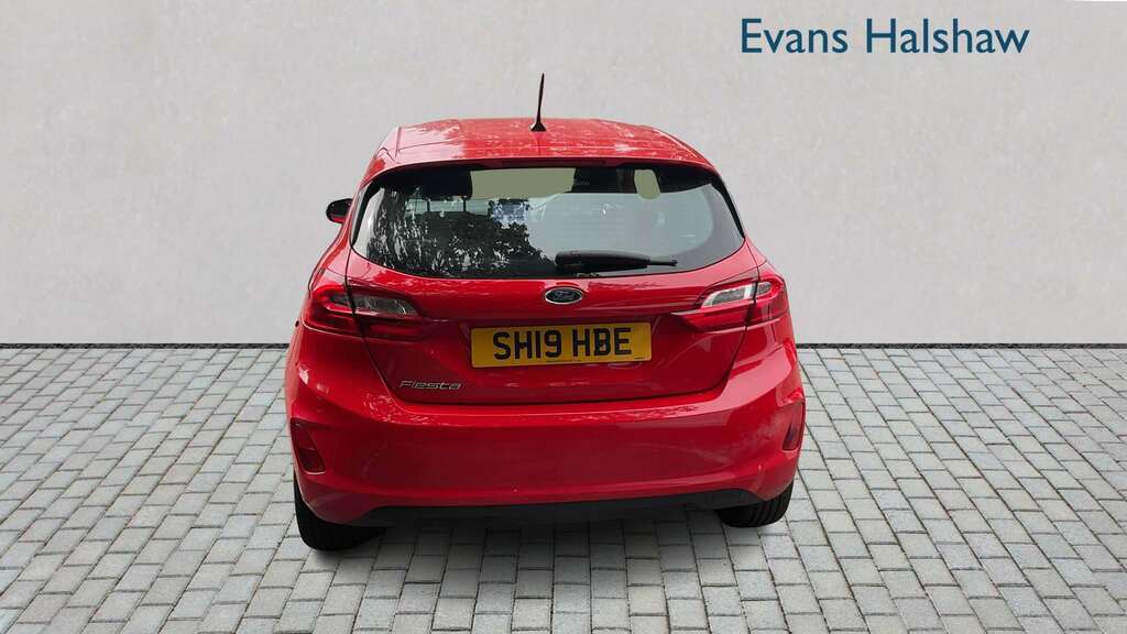Ford Fiesta 1.1 Zetec 2019 SH19HBE Red #3
