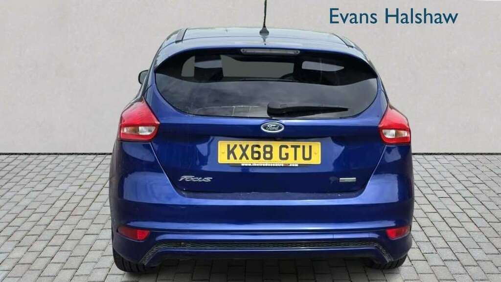 Ford Focus 1.0 Ecoboost 140 St-line Navigation 2018 KX68GTU Blue #5