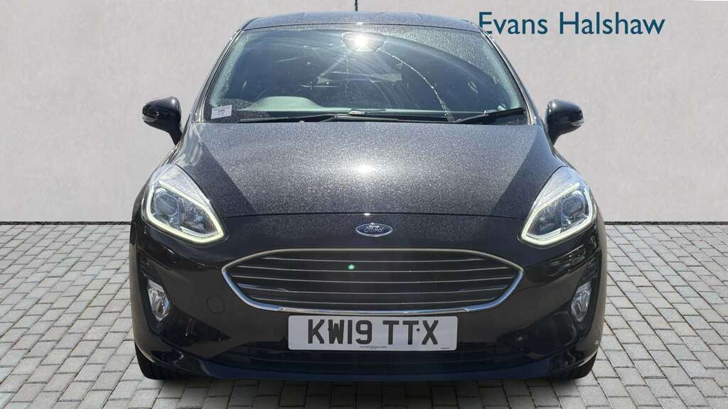 Ford Fiesta 1.0 Ecoboost Titanium 2019 KW19TTX Black #4