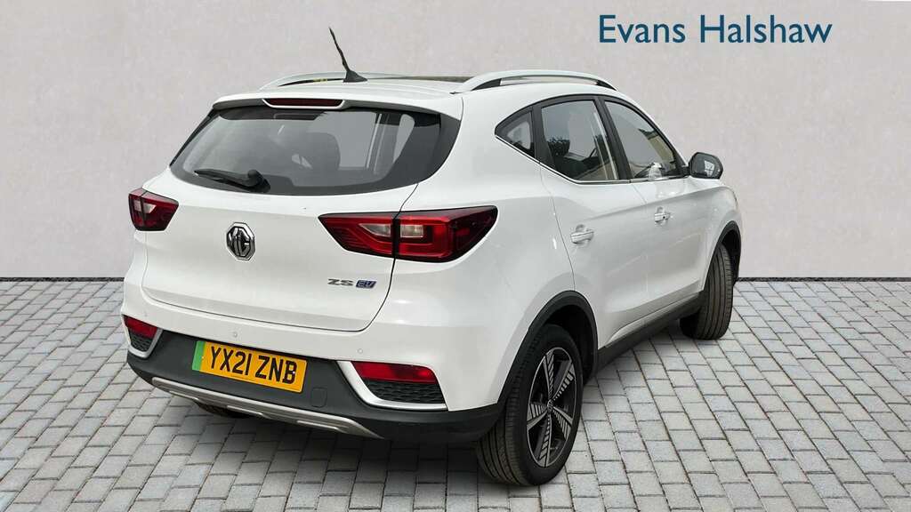 MG ZS 105Kw Exclusive Ev 45Kwh 2021 YX21ZNB White #6