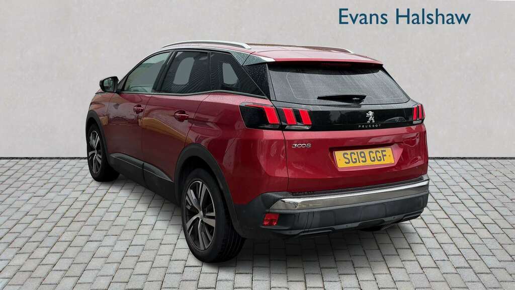 Peugeot 3008 1.5 Bluehdi Active 2019 SG19GGF Red #2