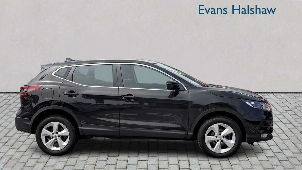 Nissan Qashqai 1.3 Dig-t 160 Acenta Premium Dct 2020 YC70WPY Black #4