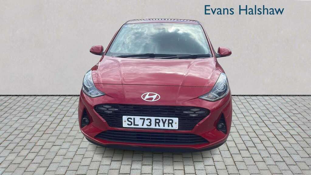 Hyundai I10 1.2 Mpi Premium 2023 SL73RYR Red #4
