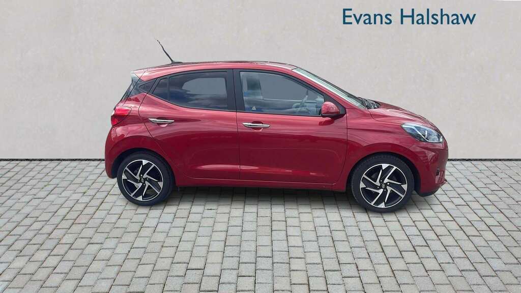 Hyundai I10 1.2 Mpi Premium 2023 SL73RYR Red #3