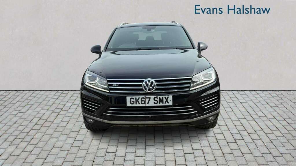 Volkswagen Touareg 3.0 V6 Tdi Bmt 262 R-line Plus Tip 2017 GK67SMX Black #3