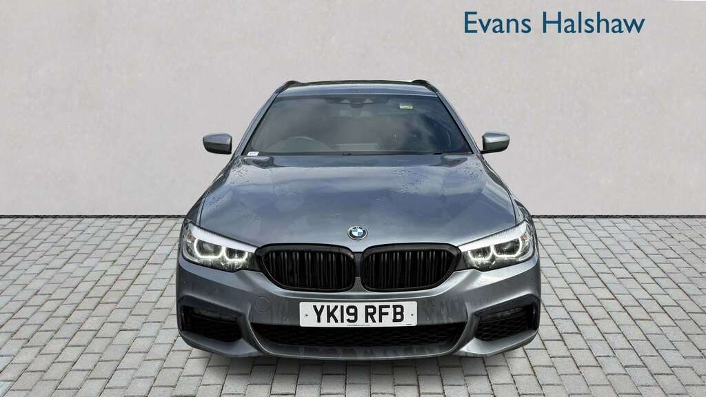 BMW 5 Series 520D M Sport 2019 YK19RFB #2