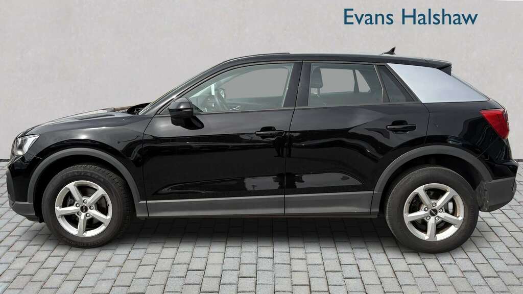Audi Q2 30 Tfsi Technik 2023 DF72XLS Black #3