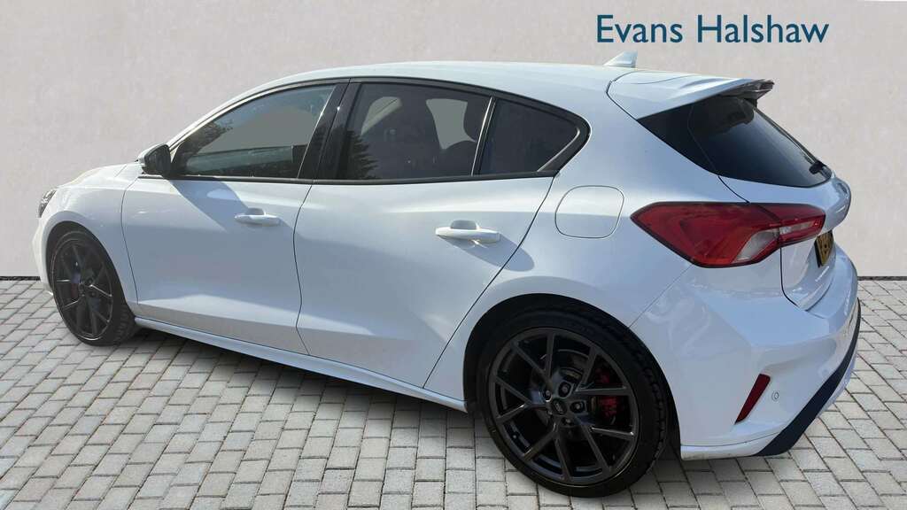 Ford Focus 2.3 Ecoboost St 2020 PJ70EWN White #3