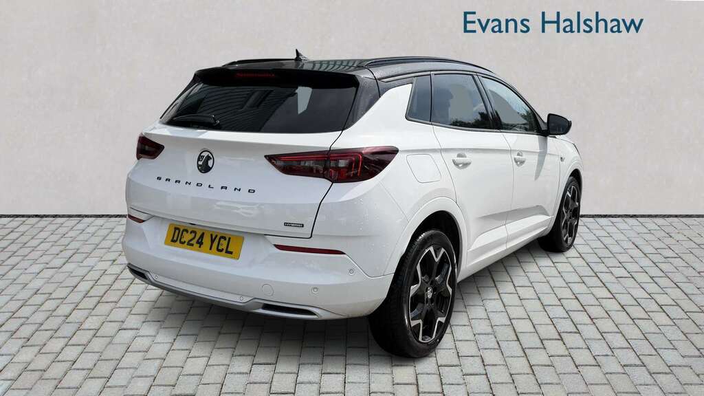 Vauxhall Grandland 1.2 Hybrid 136 Ultimate E-dct6 2024 DC24YCL White #2