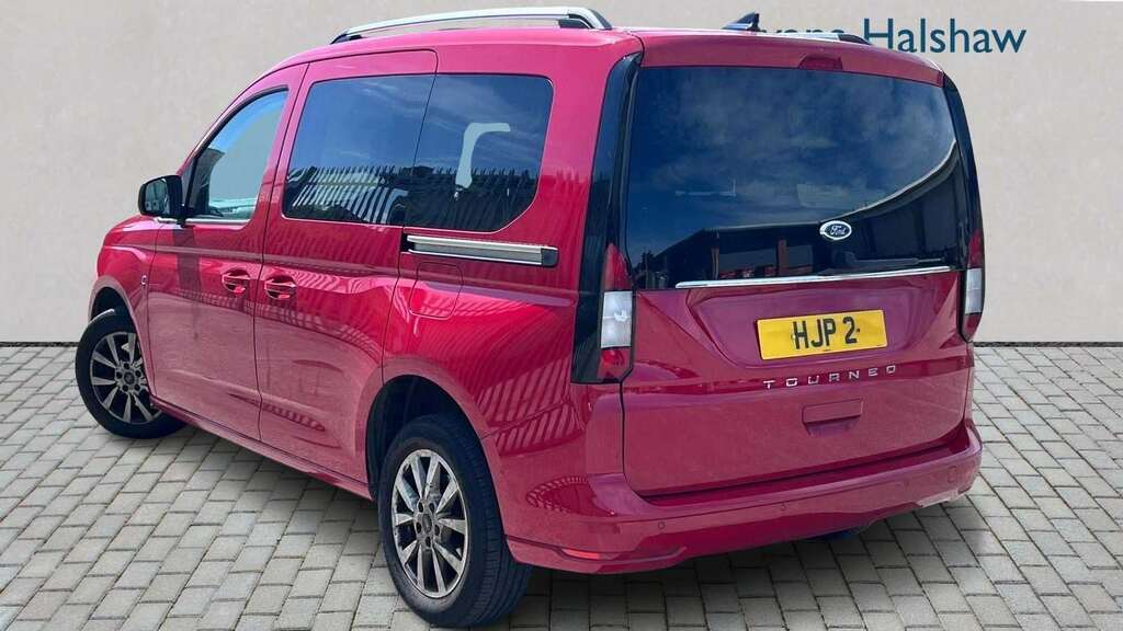 Ford Tourneo Connect 2.0 Ecoblue Titanium 2023 Red #2