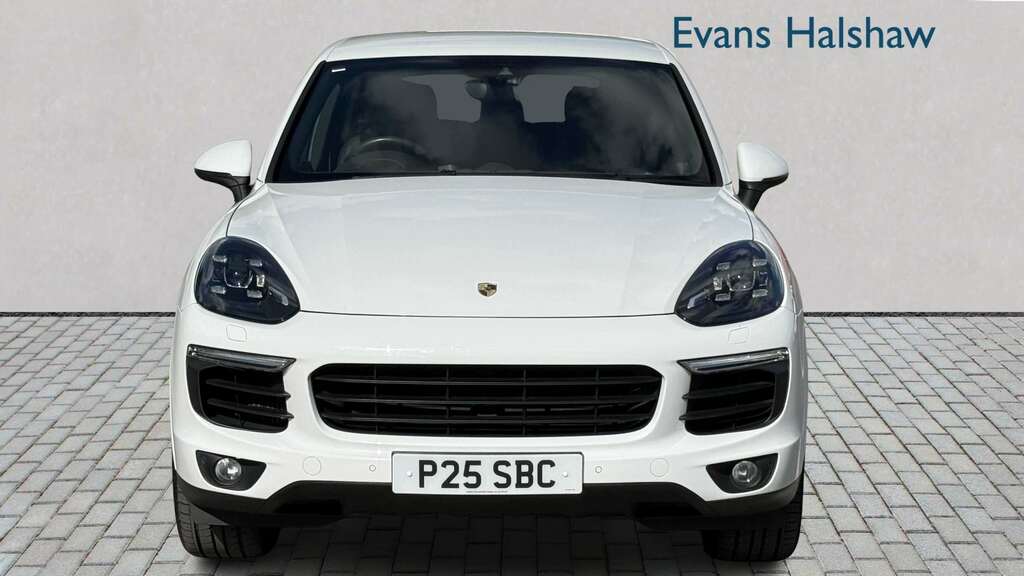 Porsche Cayenne Platinum Edition Tiptronic S 2017 P25SBC White #3