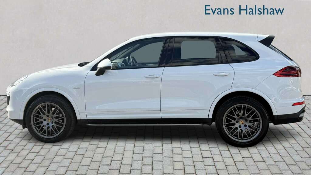 Porsche Cayenne Platinum Edition Tiptronic S 2017 P25SBC White #2