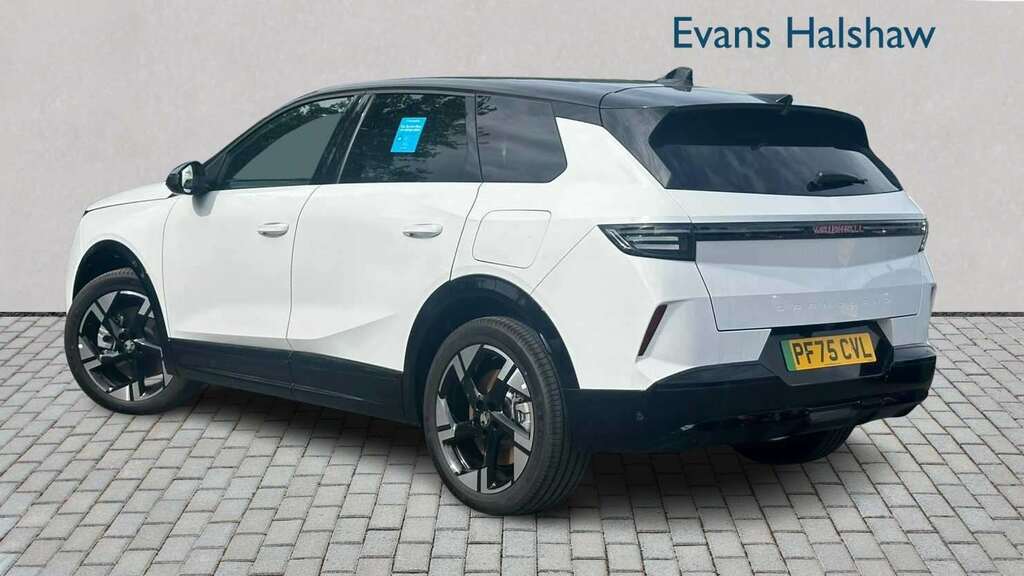 Vauxhall Grandland 157Kw Ultimate 73Kwh Panoramic Roof 202 PF75CVL White #2