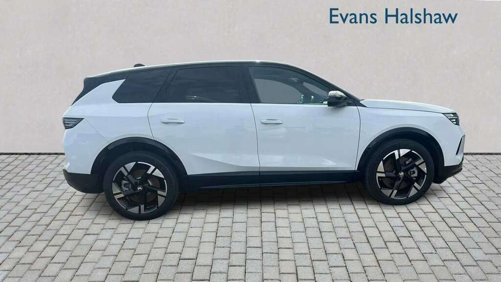 Vauxhall Grandland 157Kw Ultimate 73Kwh Panoramic Roof 202 PF75CVL White #3