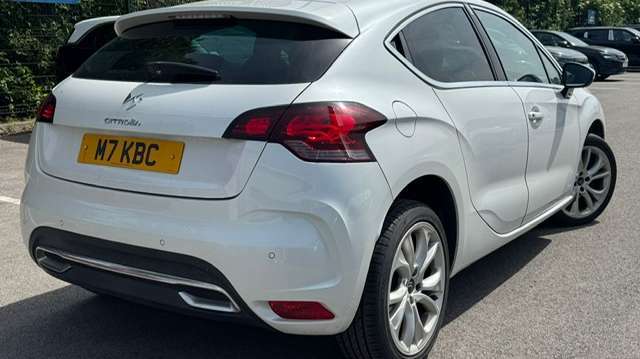 Citroen DS4 2.0 Hdi Dstyle 2013 White #3