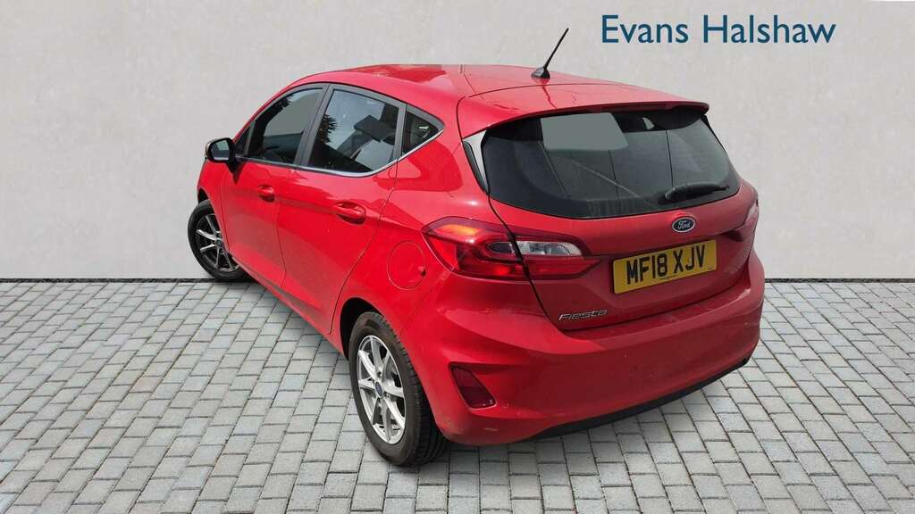Ford Fiesta 1.1 Zetec 2018 MF18XJV Red #2
