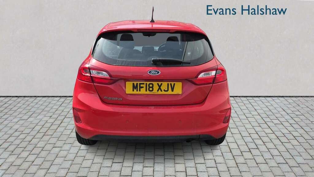 Ford Fiesta 1.1 Zetec 2018 MF18XJV Red #3