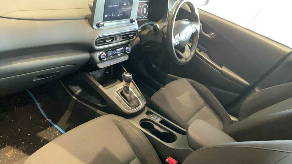 Hyundai Kona 1.6 Gdi Hybrid Se Connect Dct 2022 BD22EFY Blue #6