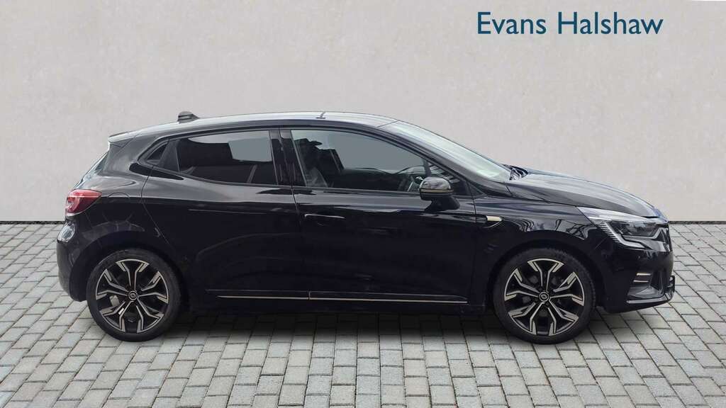 Renault Clio 1.6 E-tech Hybrid 140 Lutecia Se 2022 NU22ZZN Black #6