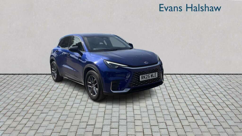 Lexus LBX 1.5 Premium E-cvt 2025 Blue