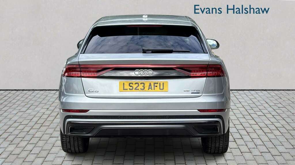 Audi Q8 55 Tfsi Quattro Black Edition Tiptronic 2023 Silver #3