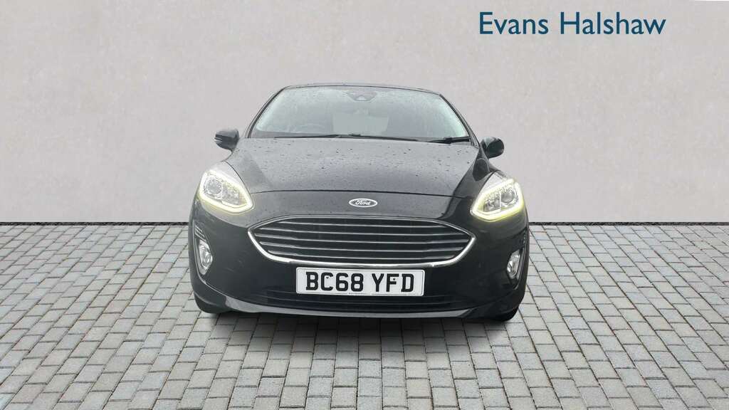 Ford Fiesta 1.1 Zetec 2019 BC68YFD Black #4