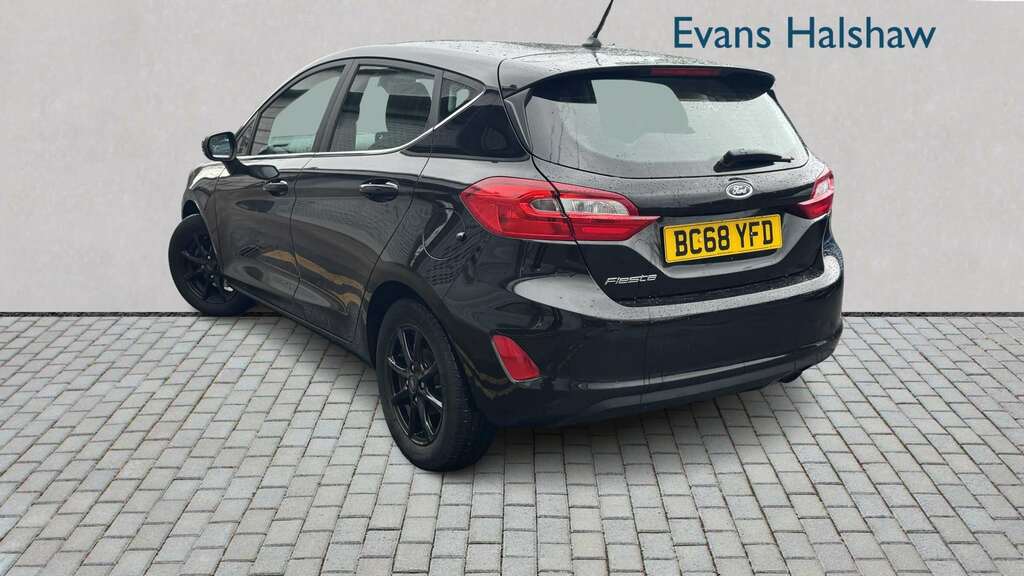 Ford Fiesta 1.1 Zetec 2019 BC68YFD Black #2