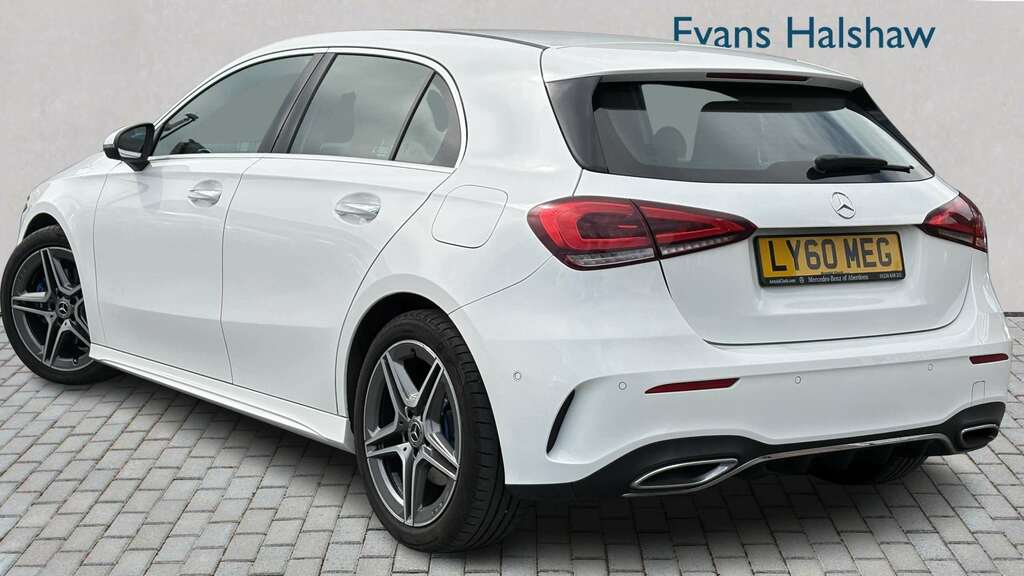 Mercedes-Benz A Class A200 Amg Line Premium 2018 LY60MEG White #2