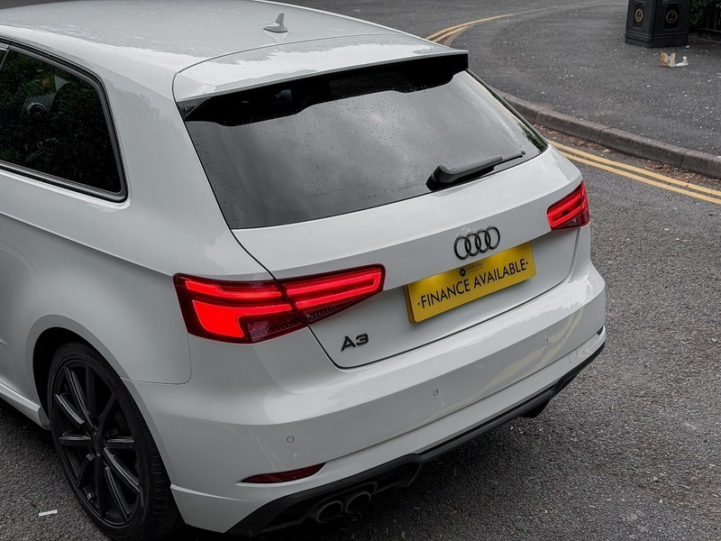 Audi A3 1.4 Tfsi Cod Black KJ17HWX White #4