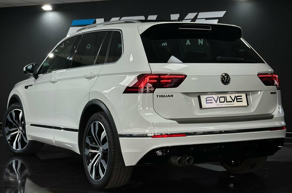 Volkswagen Tiguan 2L R-line KP19KAO White #2