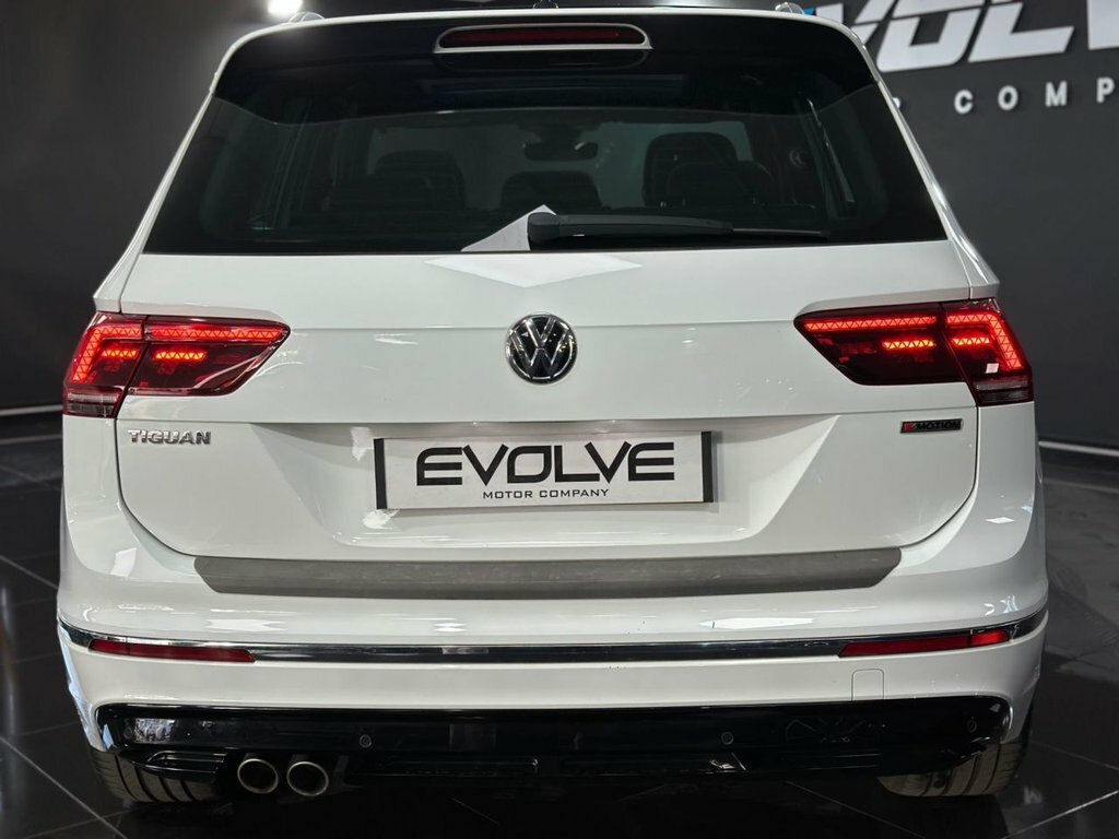 Volkswagen Tiguan 2L R-line KP19KAO White #5