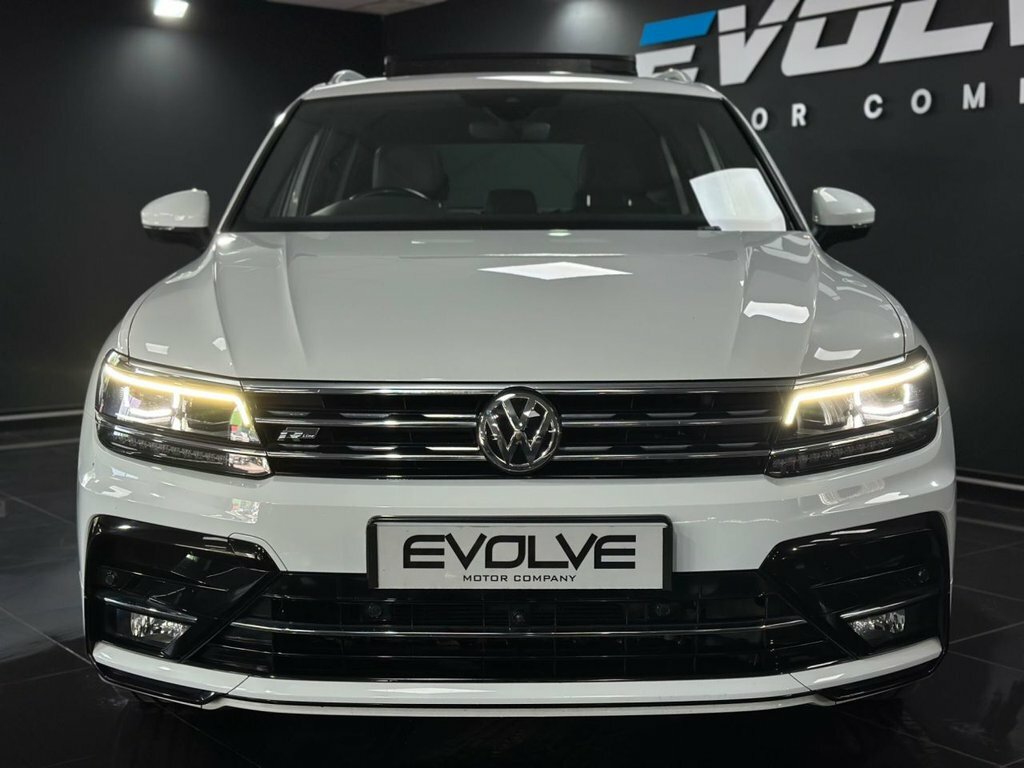 Volkswagen Tiguan 2L R-line KP19KAO White #4