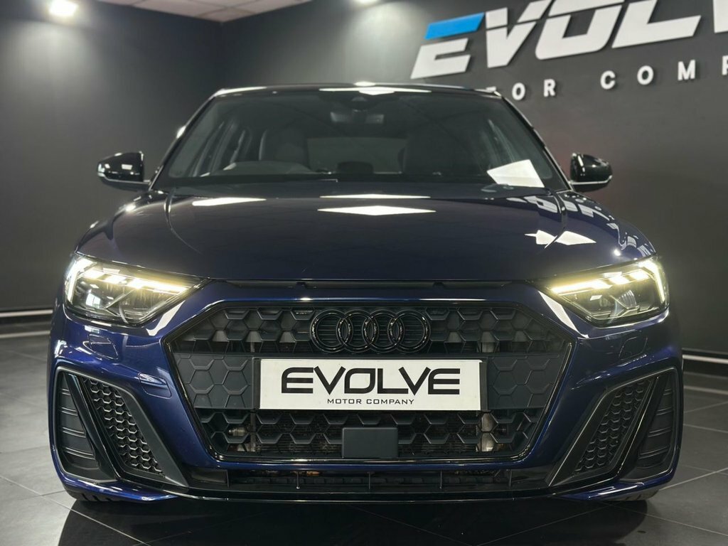 Audi A1 Hatchback CA24MVU Blue #4