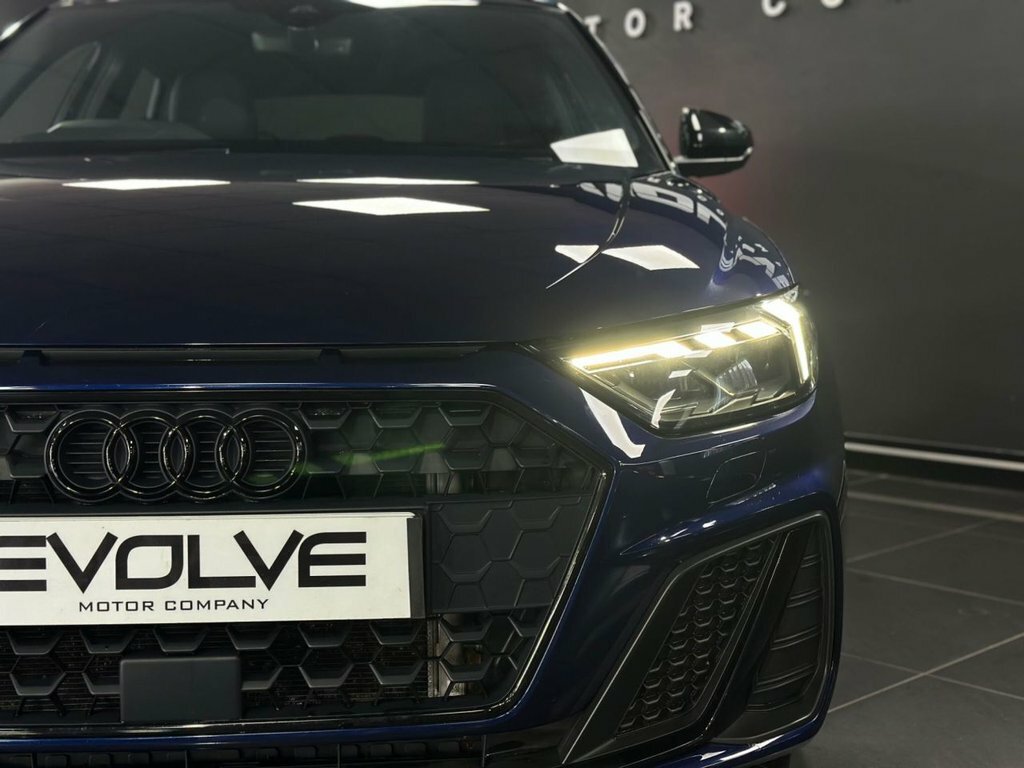 Audi A1 Hatchback CA24MVU Blue #6