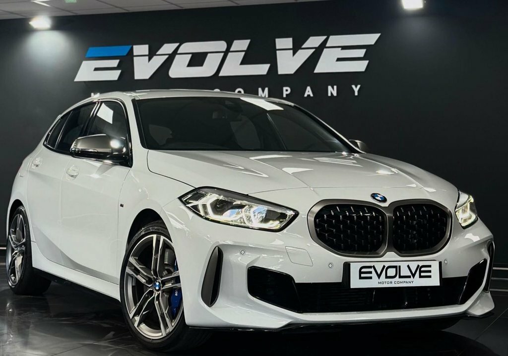 BMW 1 Series 2L Null White