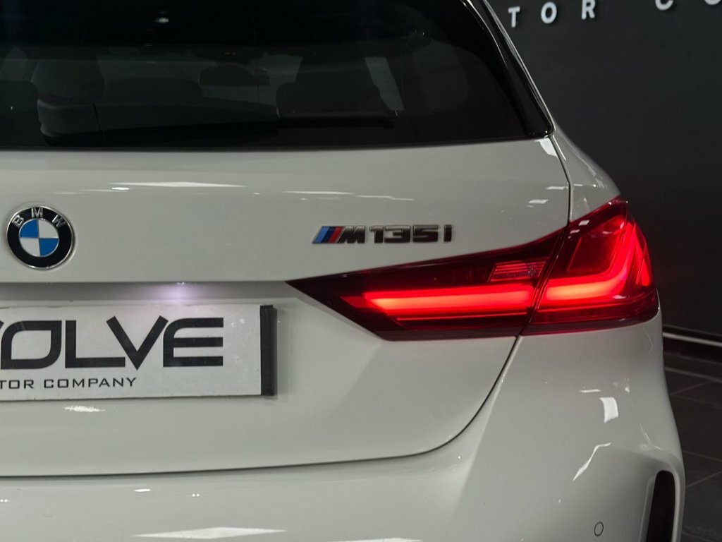 BMW 1 Series 2L Null LA23HHW White #6