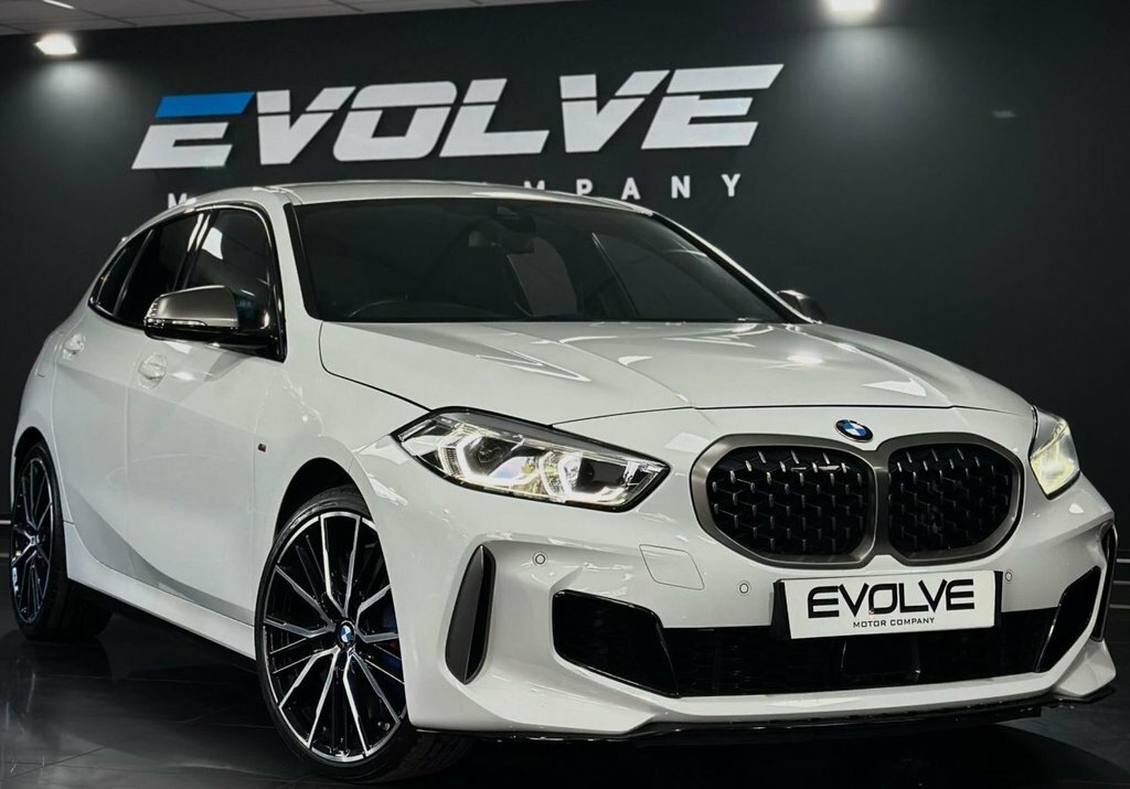 BMW 1 Series 2L Null White