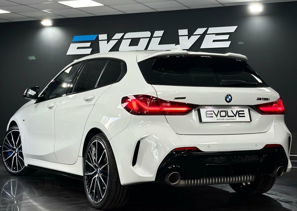 BMW 1 Series 2L Null YG70WSN White #2