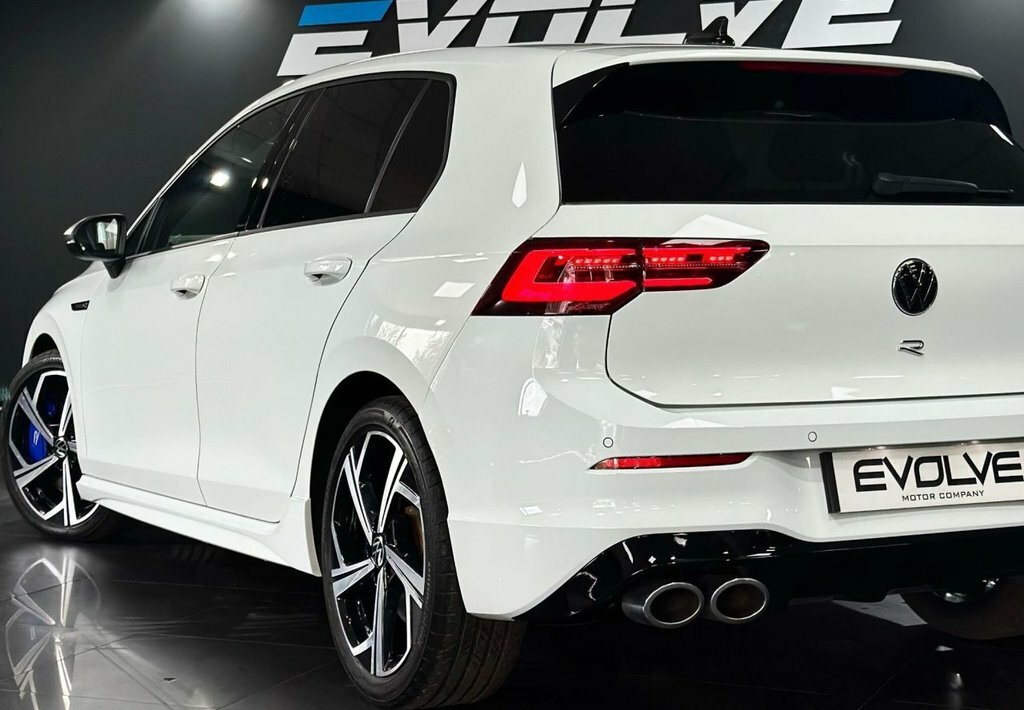 Volkswagen Golf 2L R CY24BLZ White #6