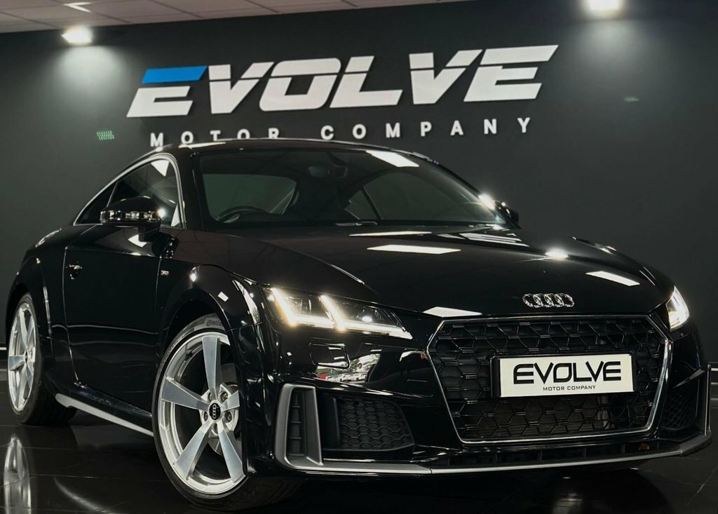 Audi TT 2L S Line Black