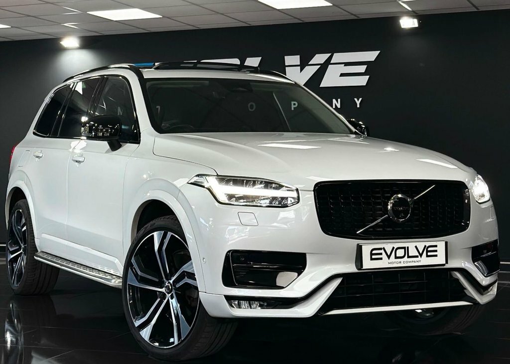 Volvo XC90 2L Ultimate Dark White