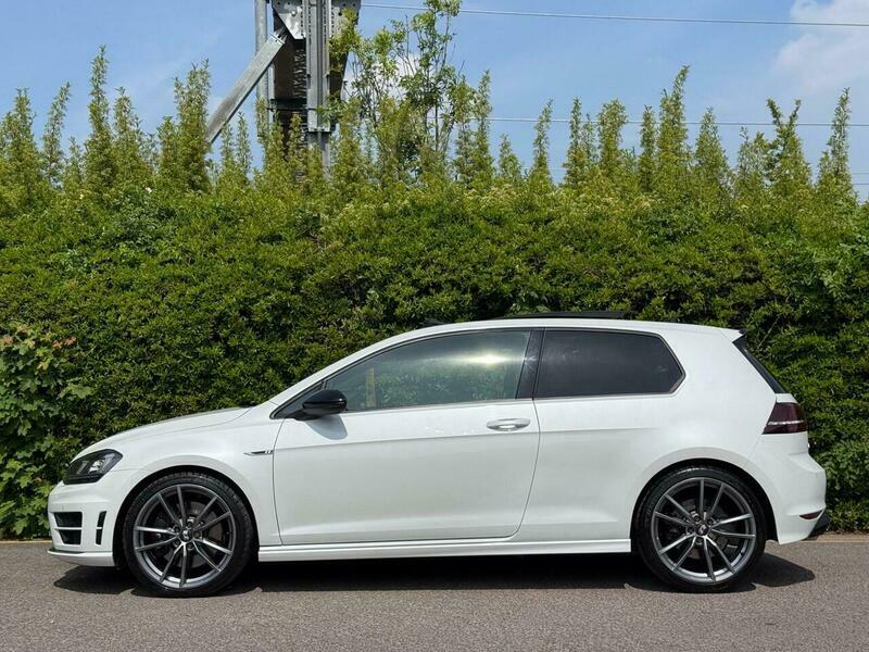 Volkswagen Golf 2.0 Tsi Bluemotion Tech VO66WPT White #4
