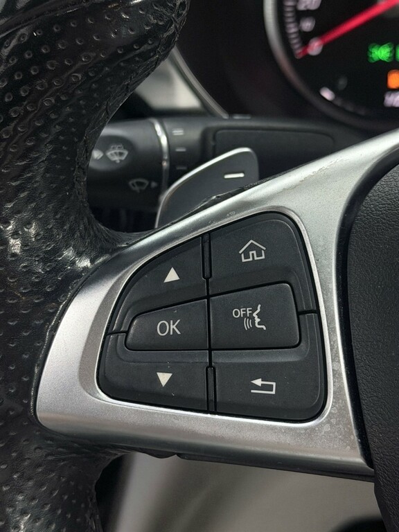 Mercedes-Benz 300 C 300 Amg Line Premium Black #40
